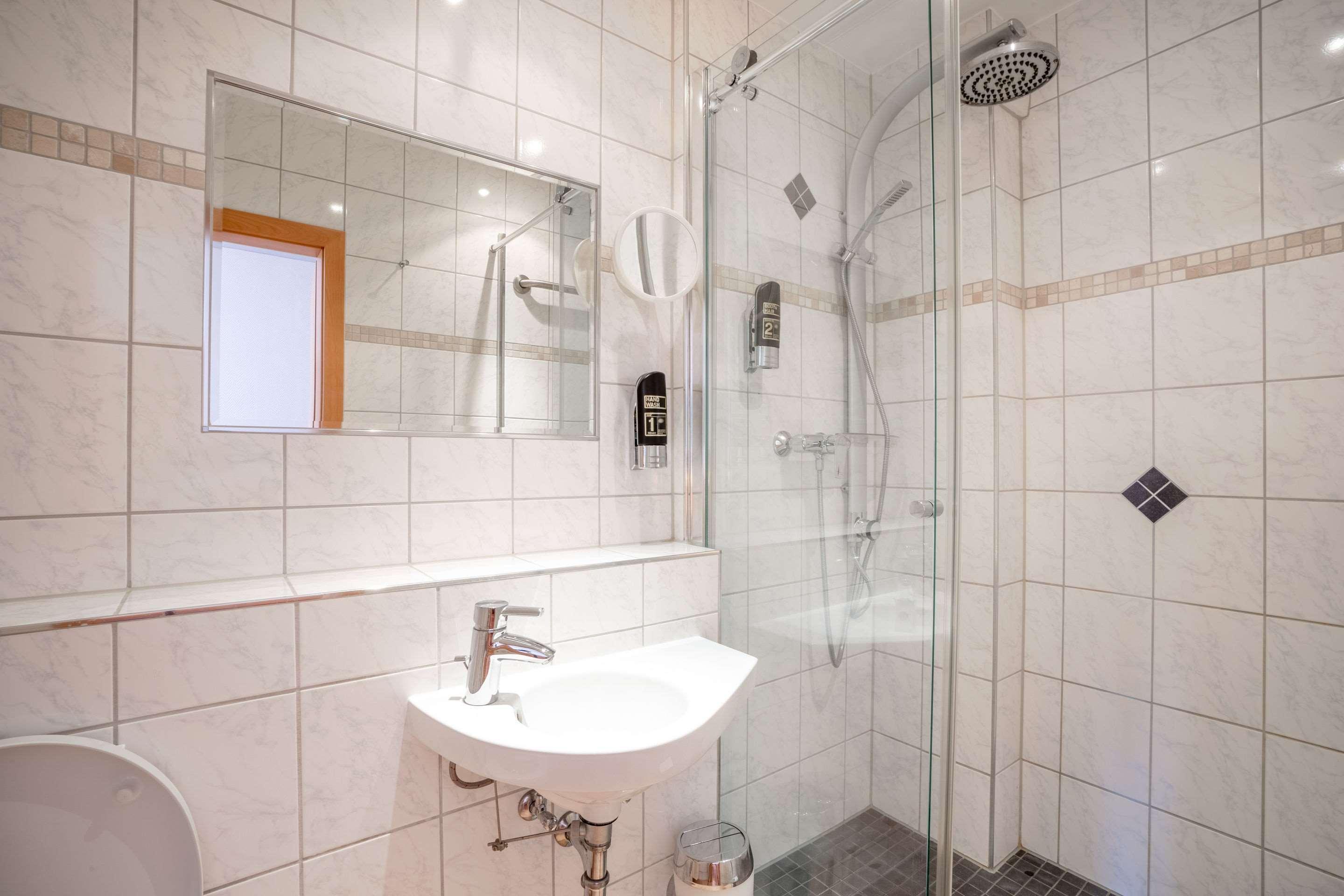 Hotel Komfort Am Kurpark 4*