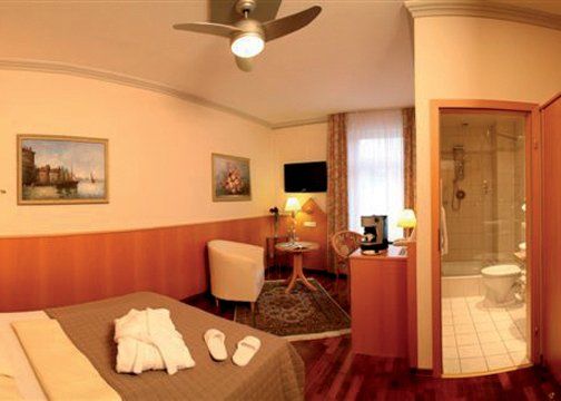 Komfort Am Kurpark Hotel 4*