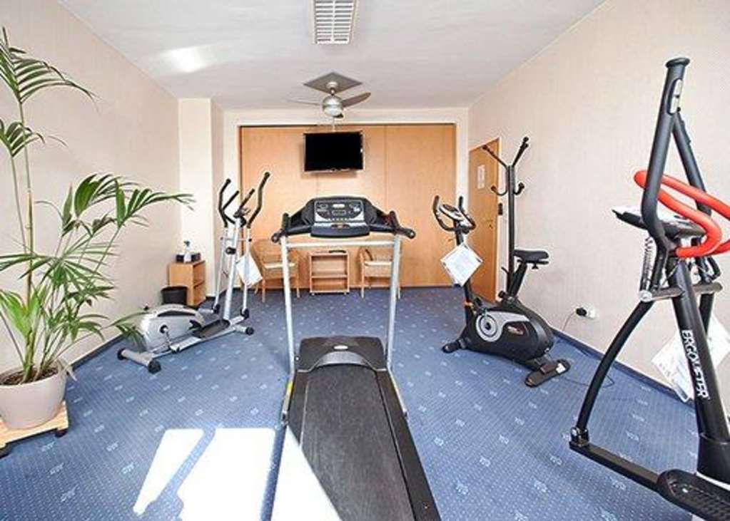 Hotel Komfort Am Kurpark 4*